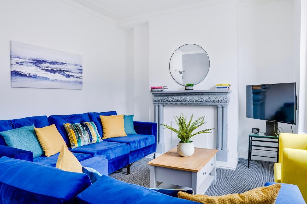 Spacious 4 Bedroom House Near Leeds Cc Beeston Hill Exteriör bild